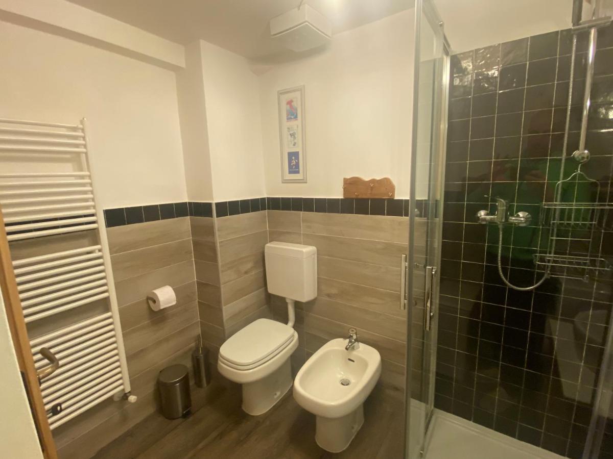 Maison Rongier Nel Centro Di Конье Экстерьер фото
