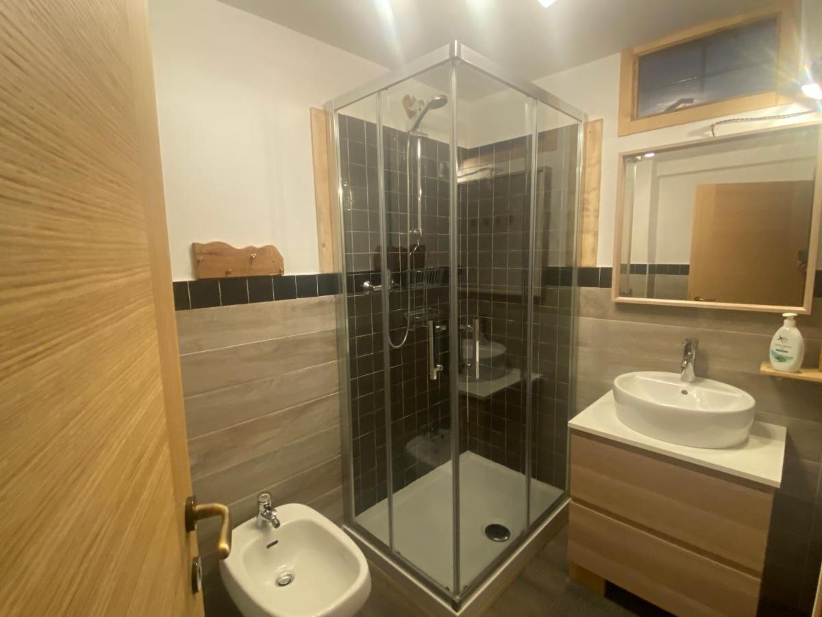 Maison Rongier Nel Centro Di Конье Экстерьер фото