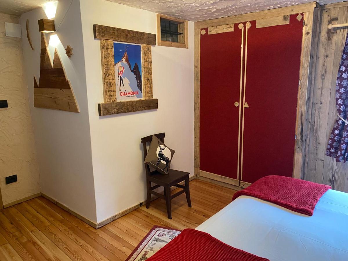 Maison Rongier Nel Centro Di Конье Экстерьер фото
